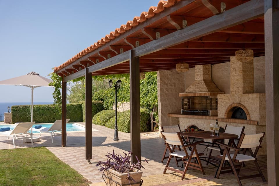 Shower, BBQ facilities