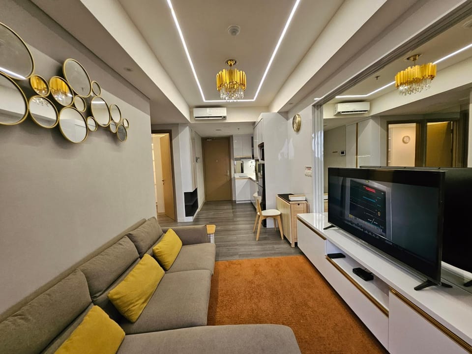 Communal lounge/ TV room, Living room, Seating area