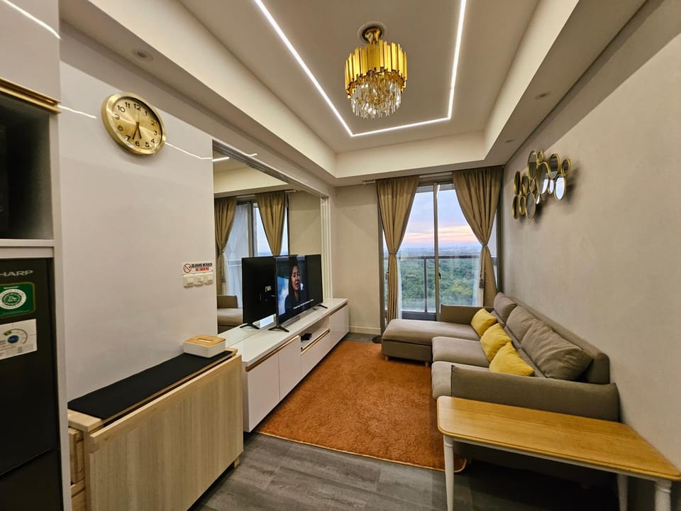 Communal lounge/ TV room, Living room