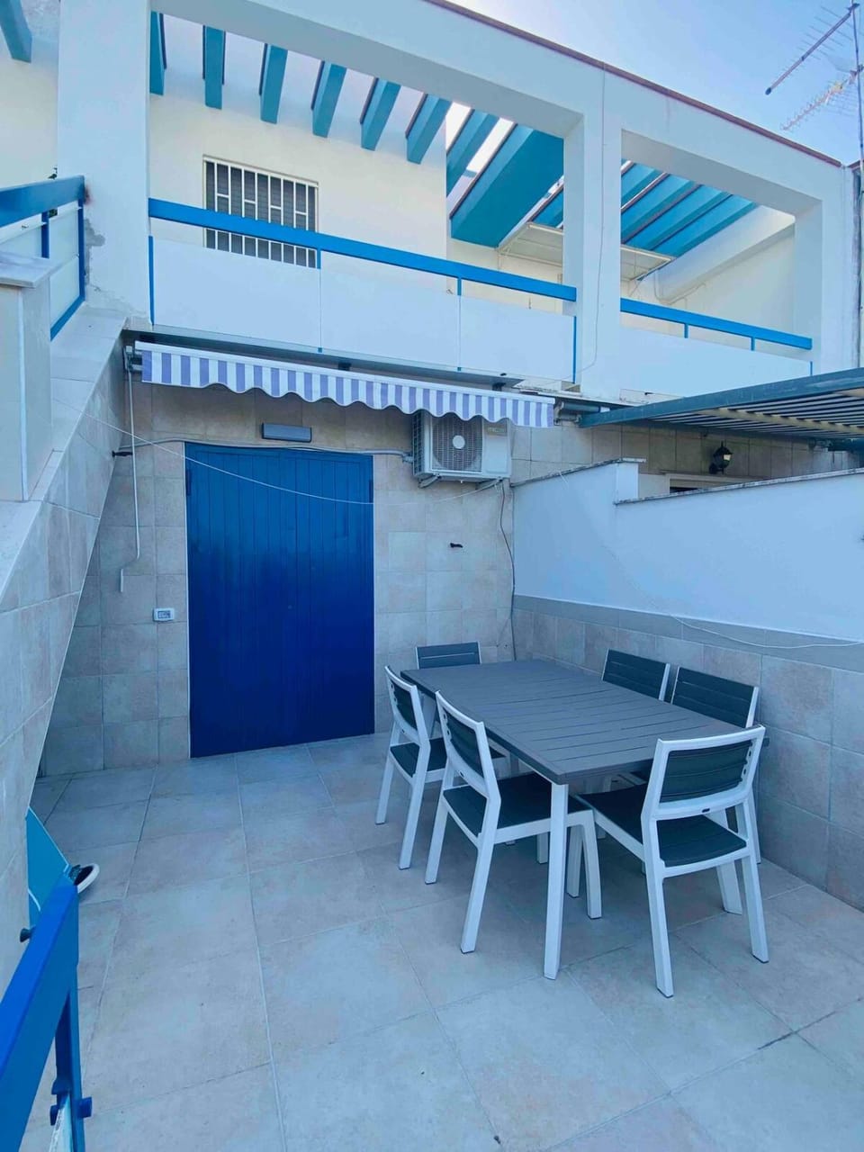Authentic Puglia Seaside Condo Apartment in Province of Foggia
