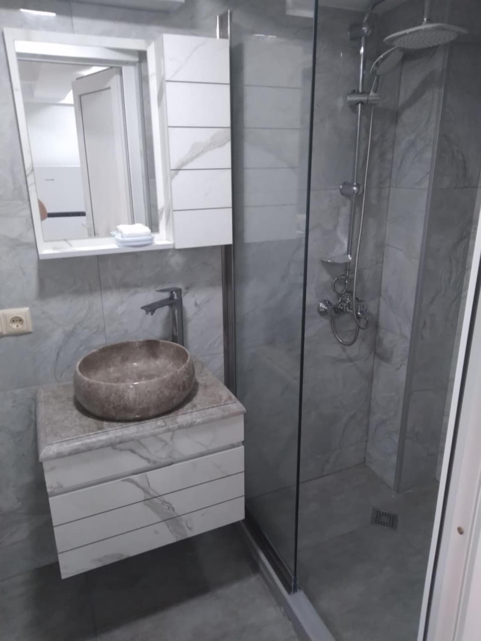 Shower, Bathroom