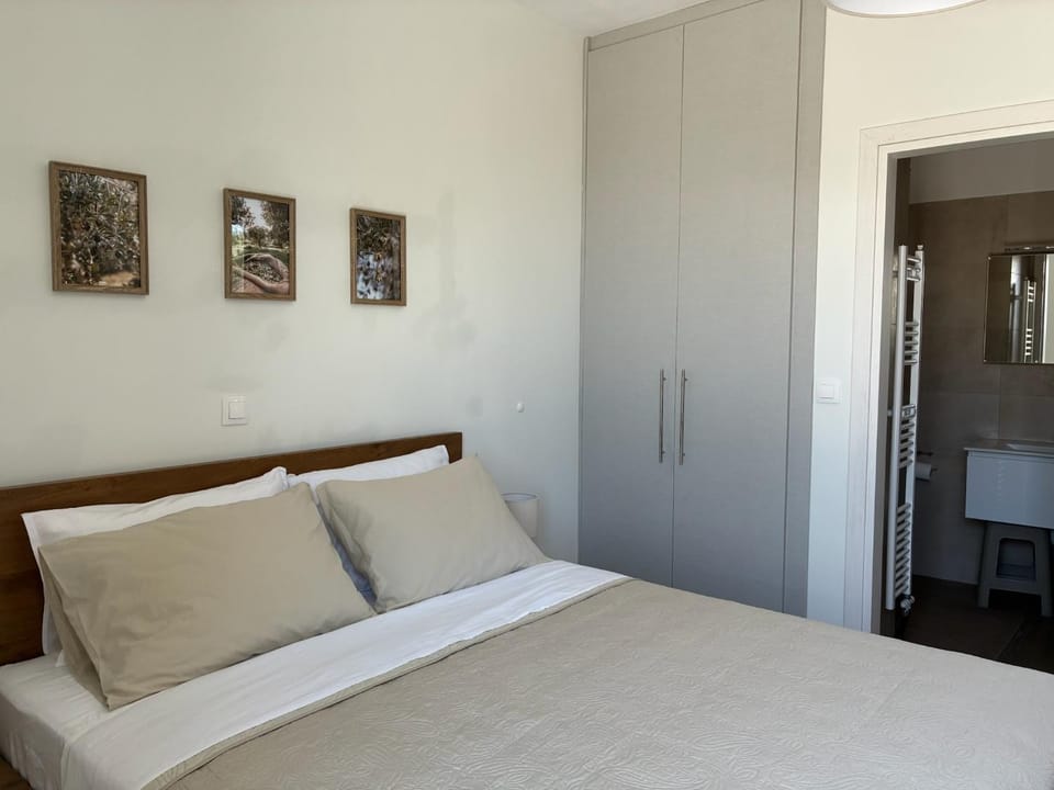 Bed, Bedroom, wardrobe