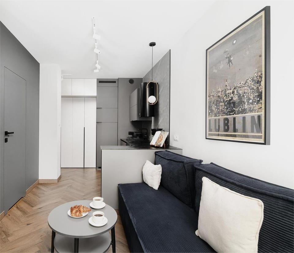 EASY RENT - Apartament z Tarasem Lublin Centrum Apartment in Masovian Voivodeship