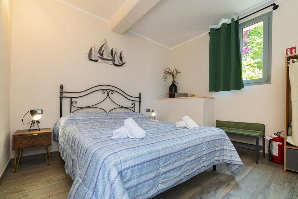 Dimora Concept - Ca' Franca - Sea View Terrace and Private parking House in Borgio Verezzi