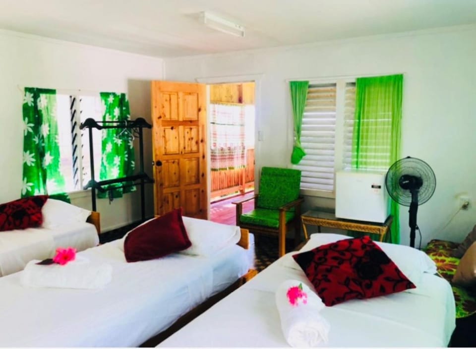 Bed, Bedroom, fireplace