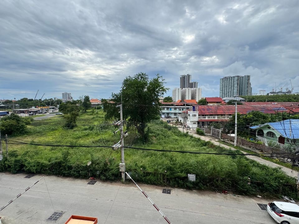Angket Select Resort Pool Apartment Apartment in Pattaya City