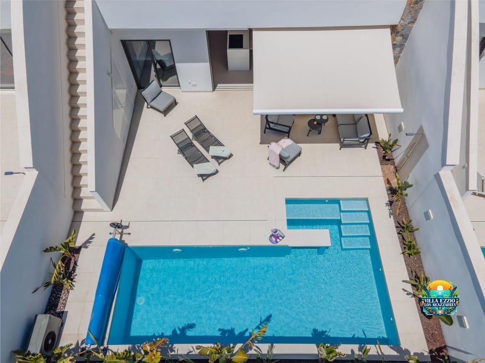Balcony/Terrace, Balcony/Terrace, Pool view, Pool view, Swimming pool, Swimming pool, Swimming pool