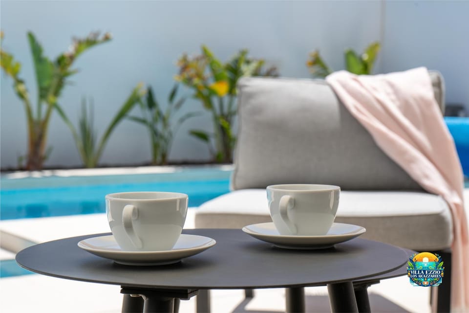 Balcony/Terrace, Swimming pool