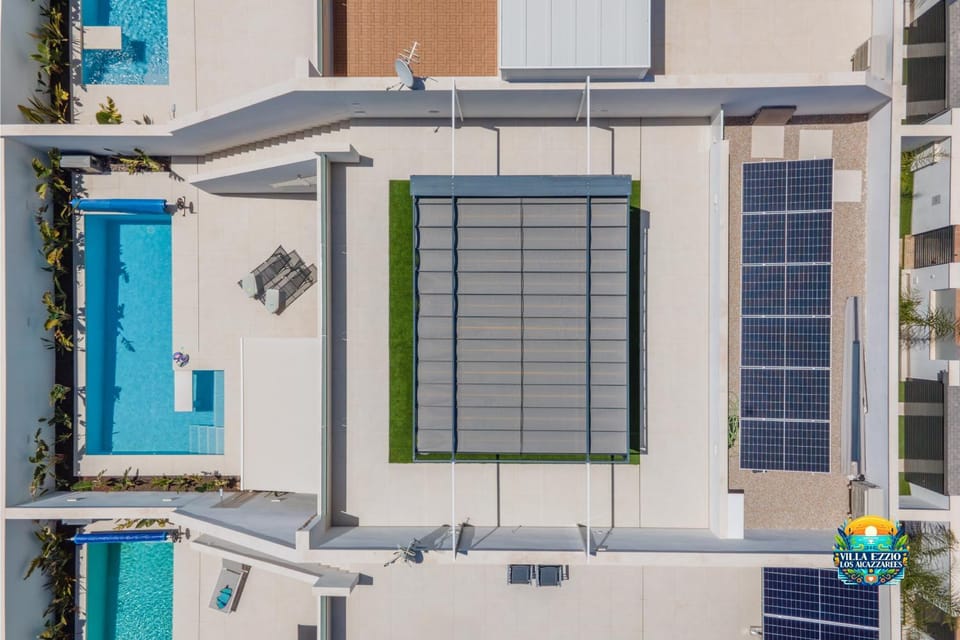 Solarium, Balcony/Terrace, Pool view, Pool view, Swimming pool, Swimming pool