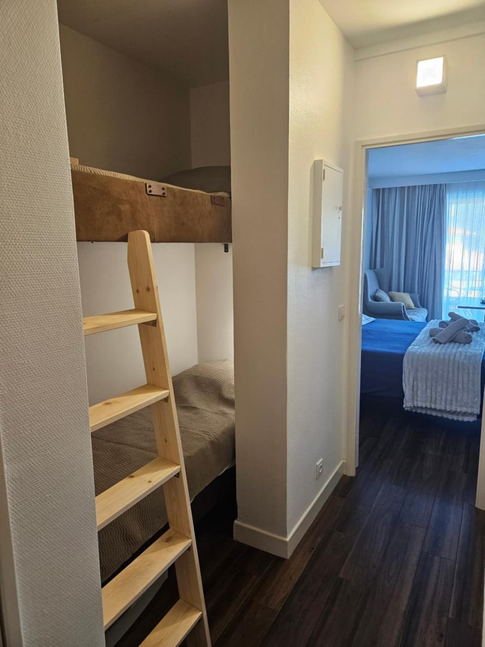 bunk bed