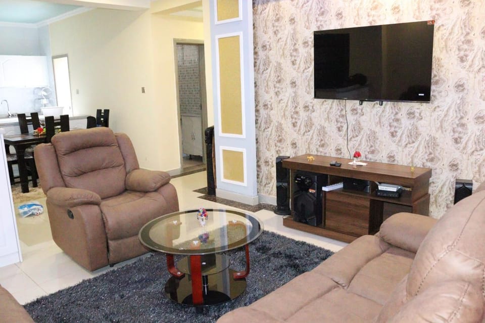 celestial three bedroom apartment with swimming pool fully equipped gym ample parking space children playing ground and a relaxing well manicured garden area for relaxing Apartment in Nairobi