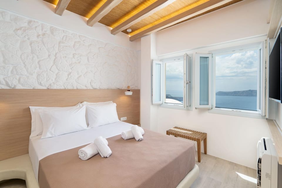 Bed, Bedroom, Sea view, Sunset