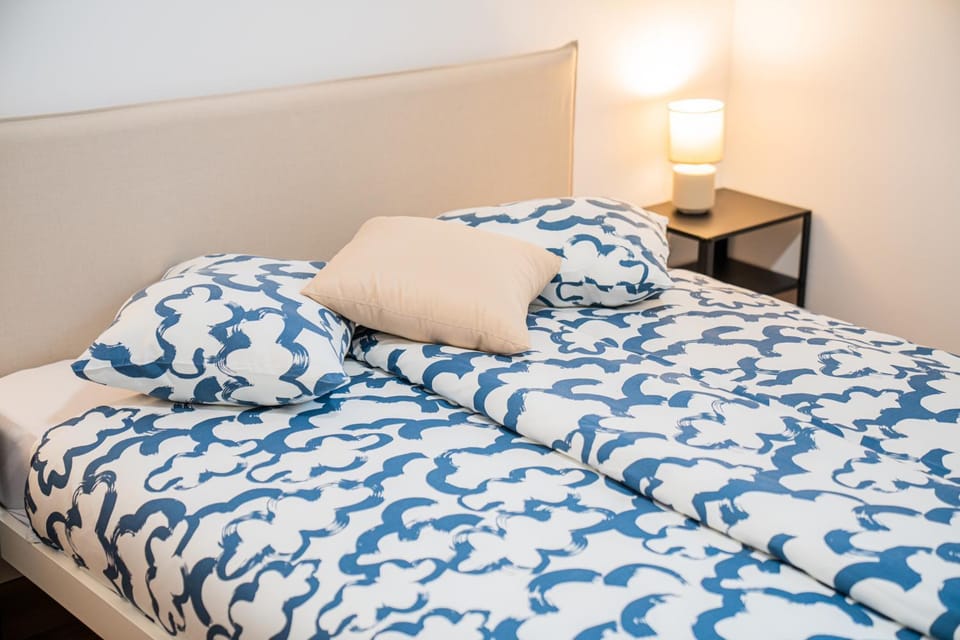 Property building, Bed, Photo of the whole room, Bedroom, On site