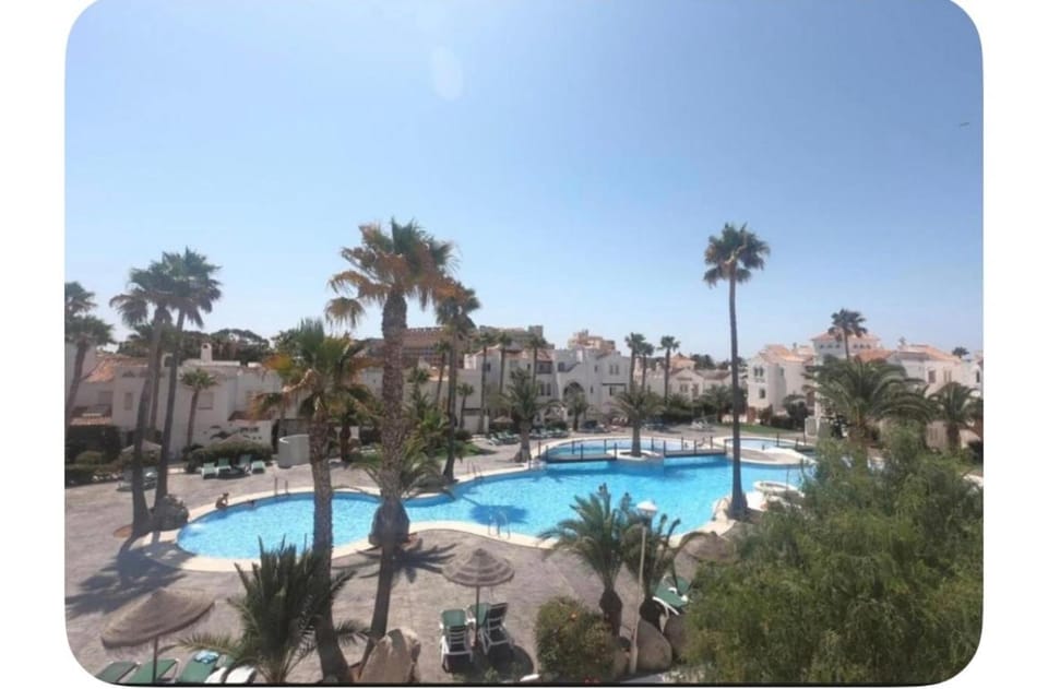 Apartamento en Golf Center Pueblo Apartment in Roquetas de Mar