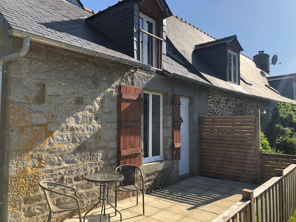 Petit Noyer House in Brittany