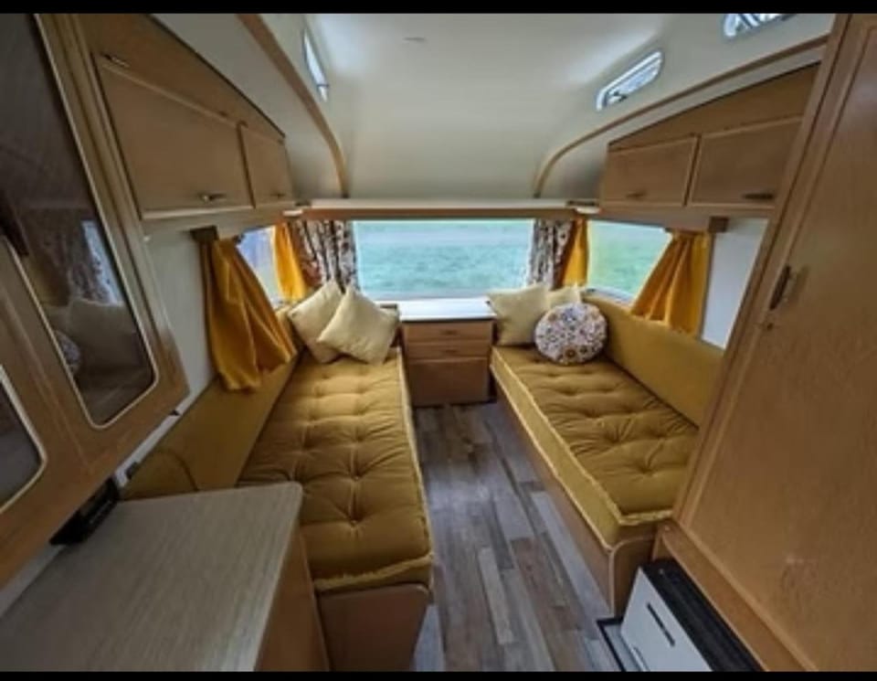 Redwoods Retro Caravans Campground/ 
RV Resort in Purbeck District