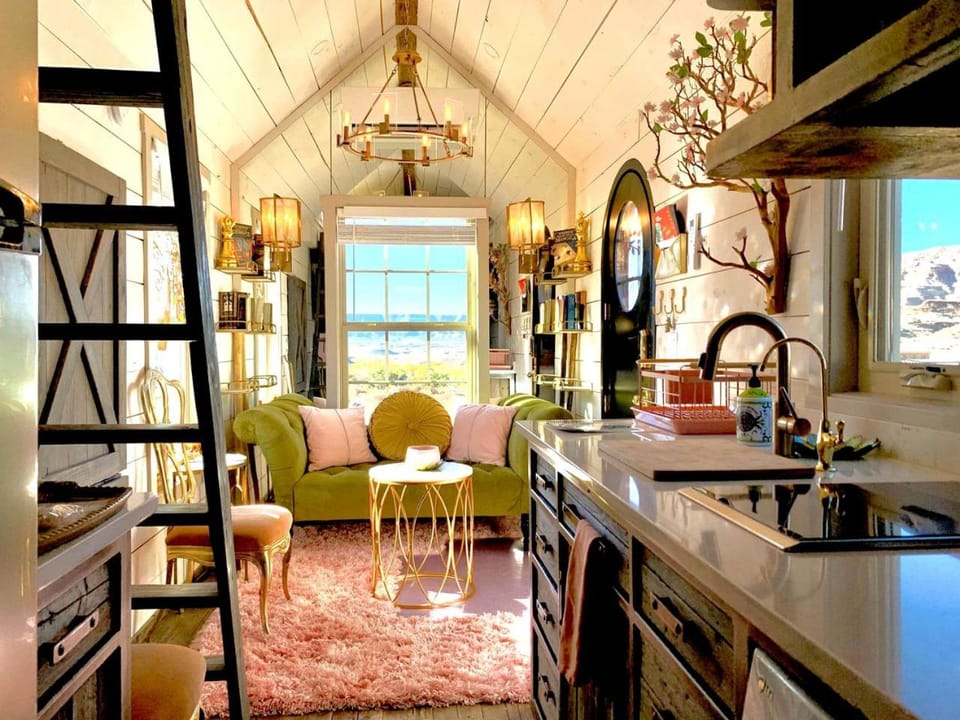 Magical Tiny House with a Hot Tub for Zion National Park Getaways House in Zion National Park