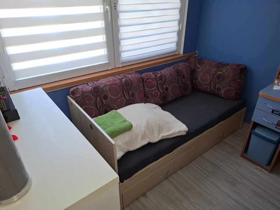 Bed, Photo of the whole room