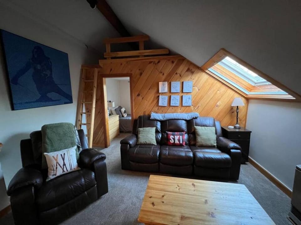 Summit Haus Golf and Liftside Penthouse Apartment in Carrabassett Valley