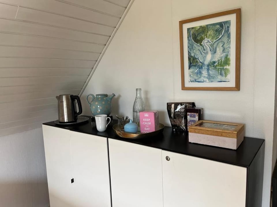 Coffee/tea facilities, Kitchen or kitchenette