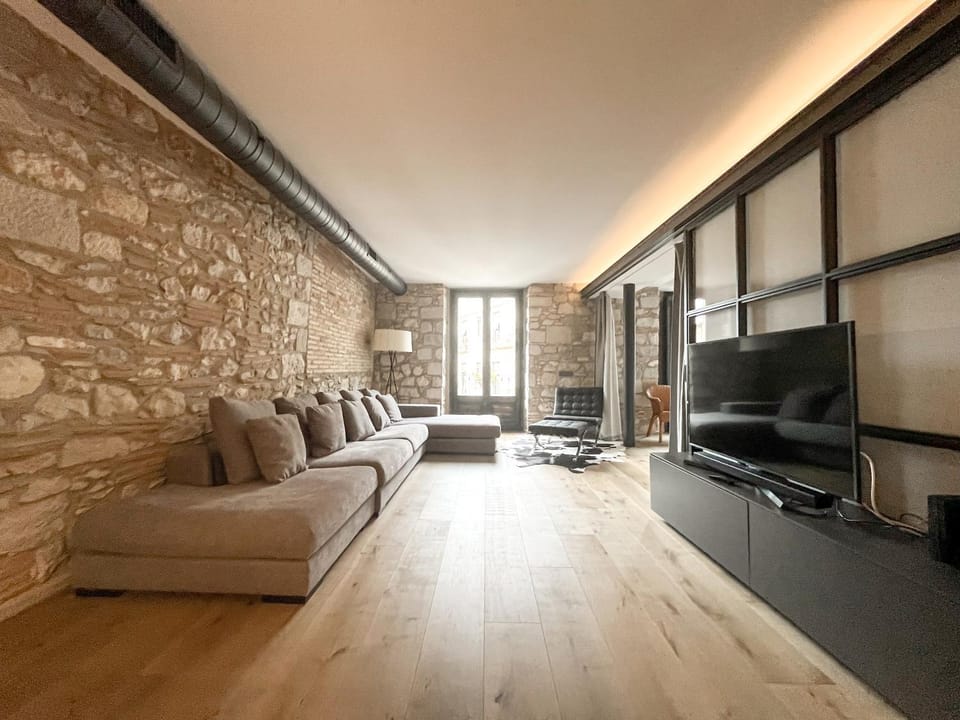Sleep & Stay - Luxury apt with views-Placa del Vi Apartment in Girona
