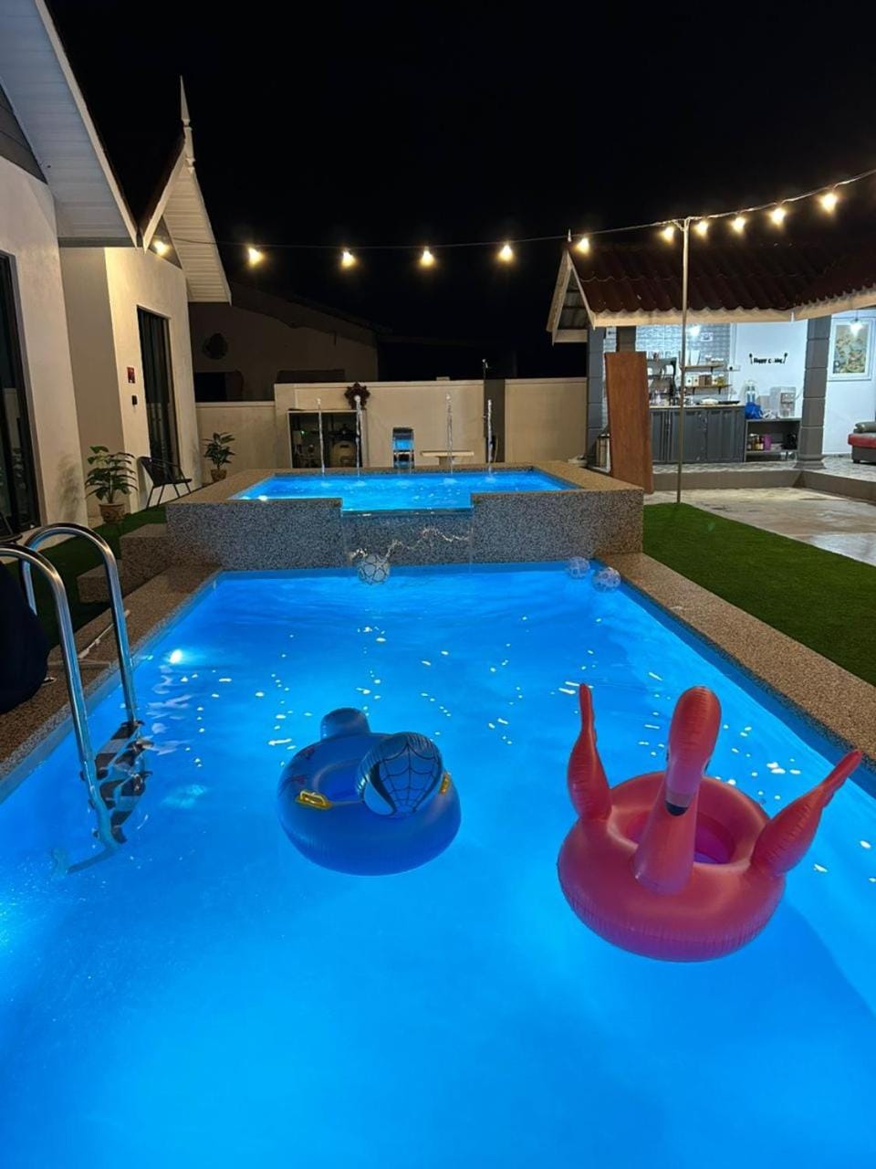 Swimming pool