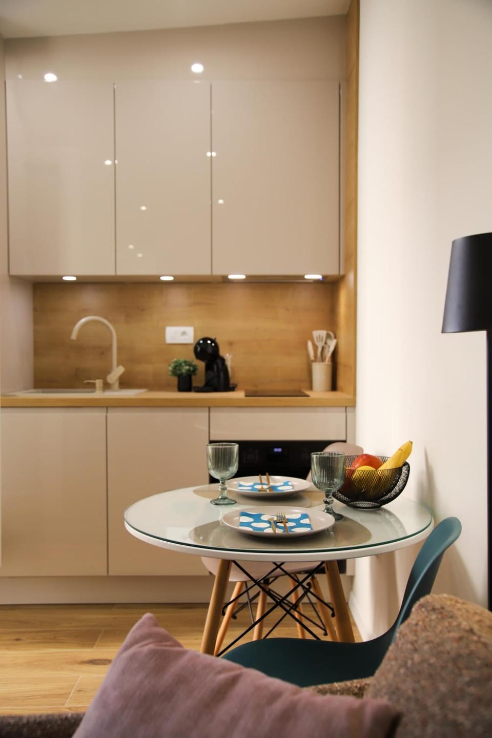 Living room, Dining area