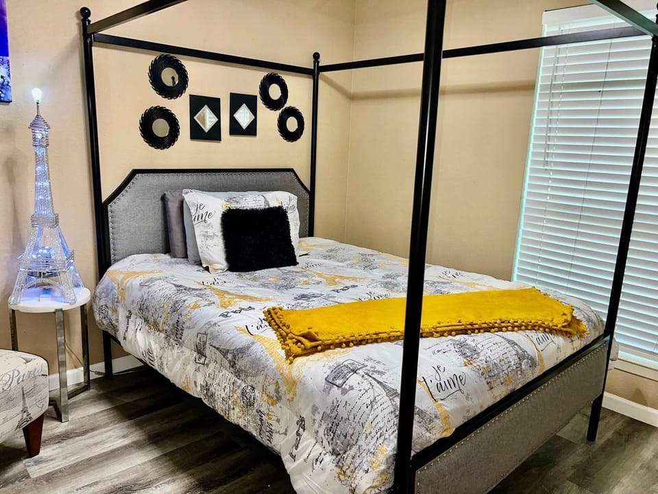 Bed, Bedroom