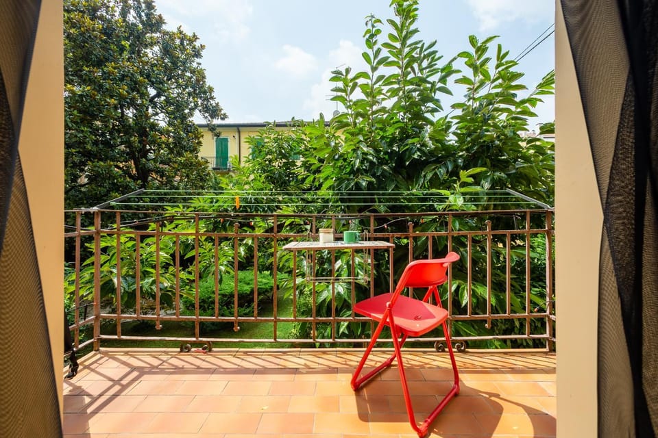 Spring, Garden view