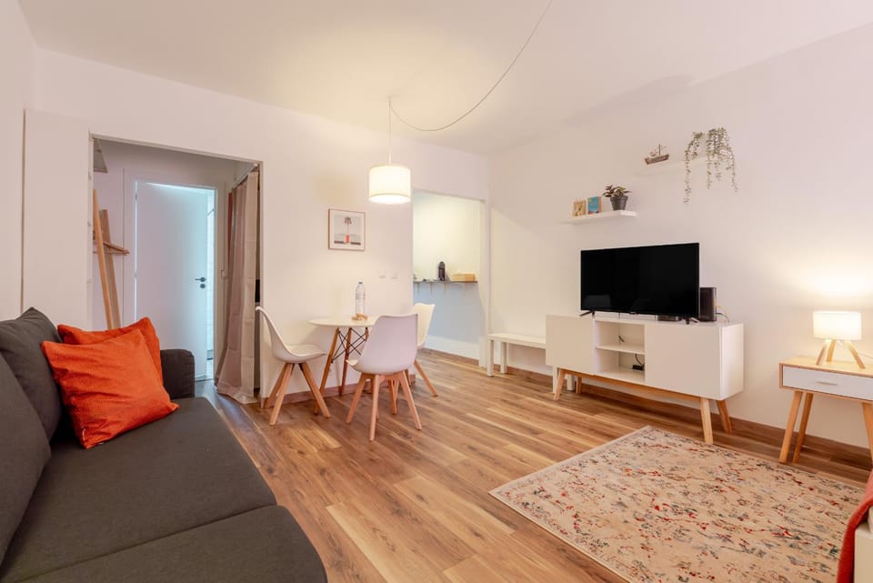 NEW! Gaia Arrabida Apartment in Porto