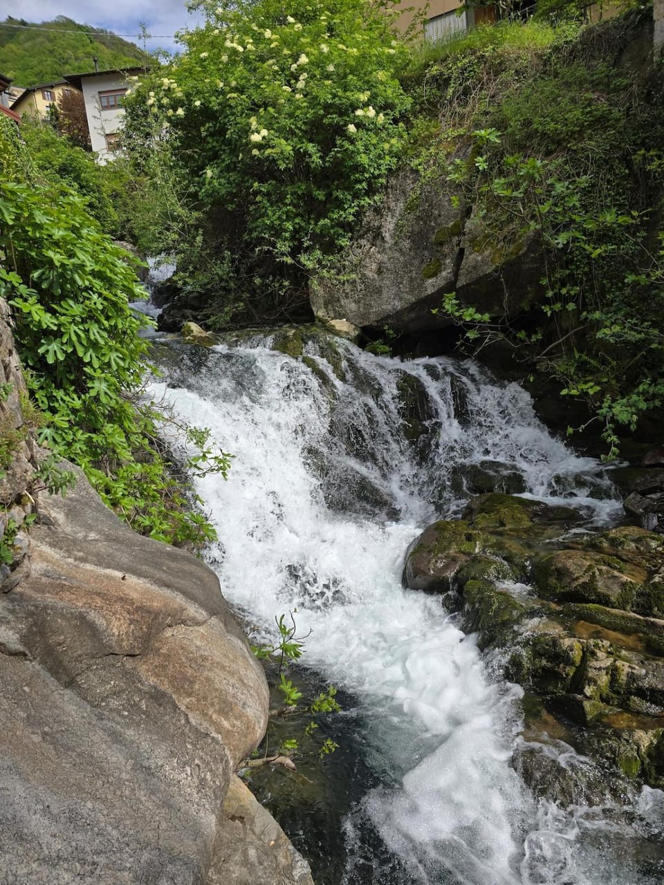 Le Allegre Comari di Nesso, casa e benessere House in Lombardy