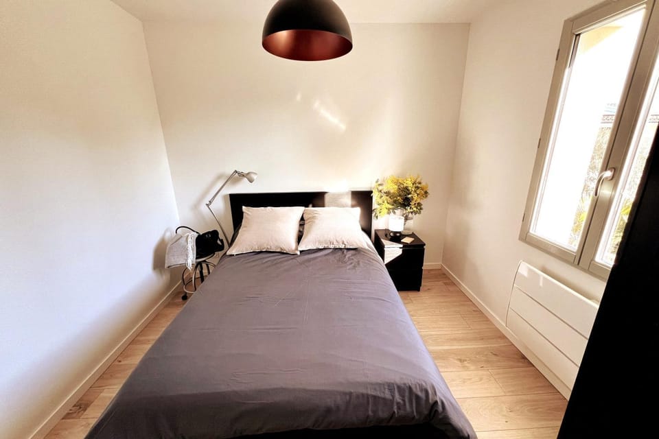 Living room, Bedroom