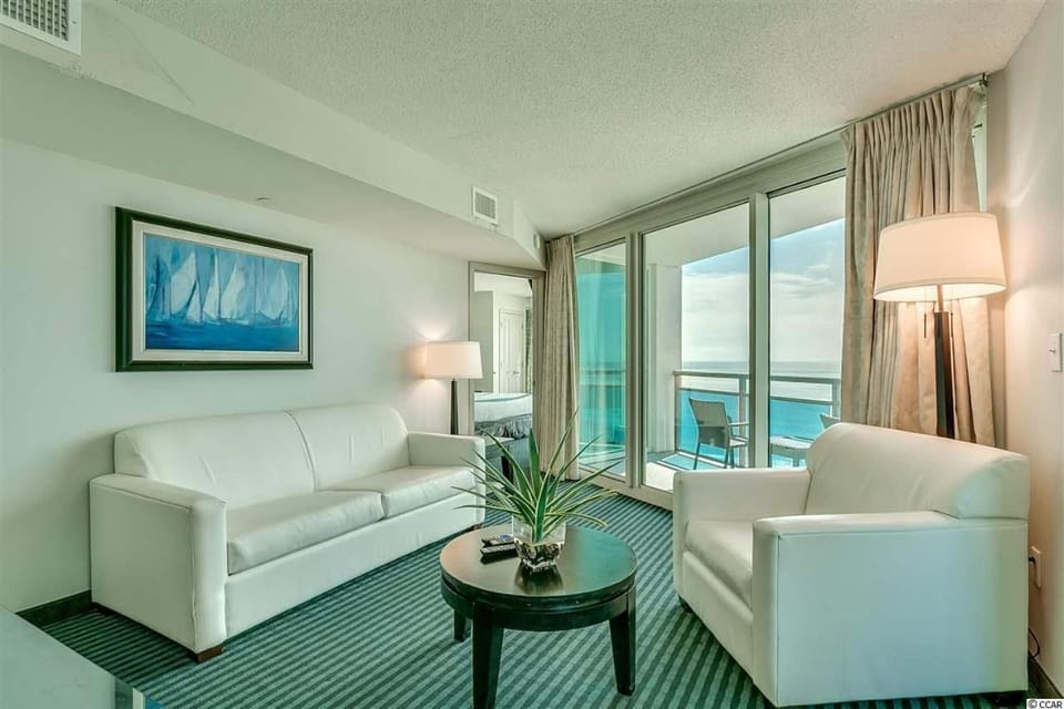 Spacious 2 Bedroom Oceanview Condo! 9th Floor Views! Oceans One 908 House in Myrtle Beach