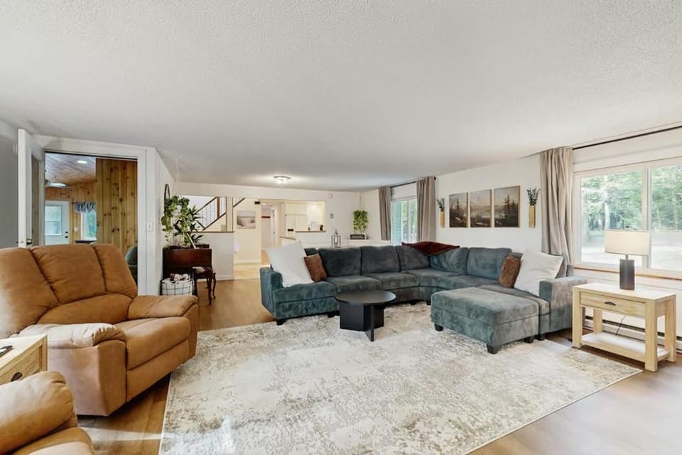 Ski & Splash Retreat House in Bridgton
