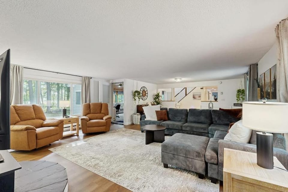 Ski & Splash Retreat House in Bridgton