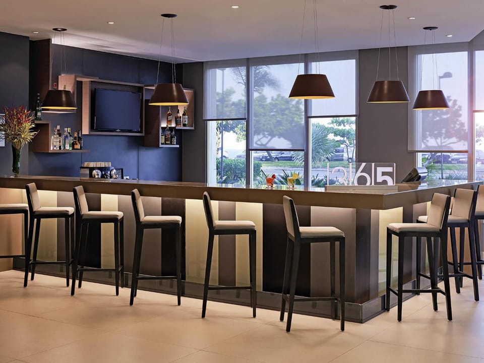 Property building, Lounge or bar