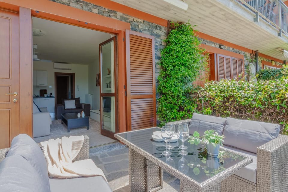 Patio, Garden, Garden view