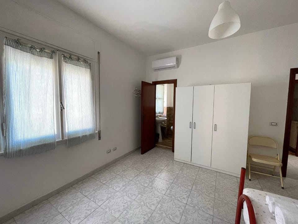 Columbus' House - Sea view Apartment in Anzio