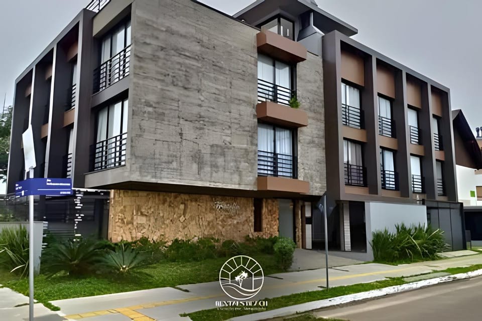 Facade/entrance, Street view
