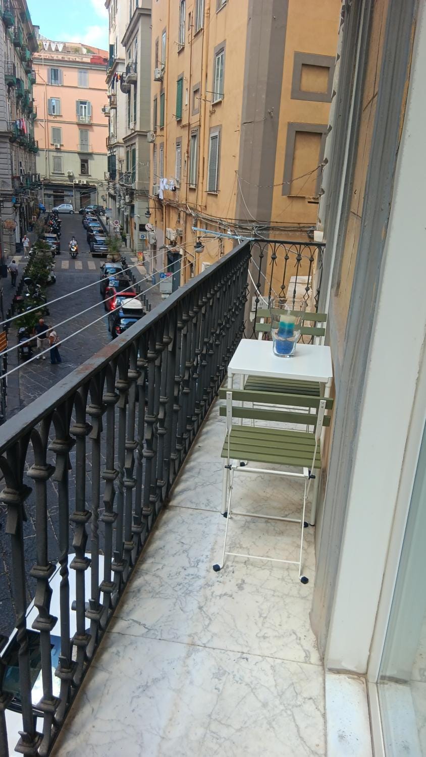 View (from property/room), Balcony/Terrace, Street view