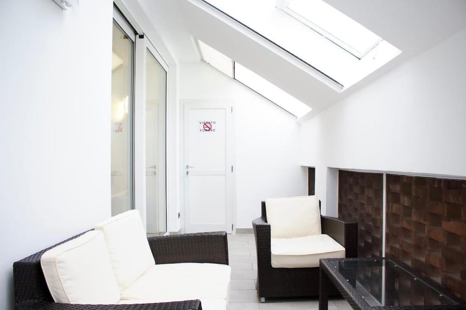 Patio, Seating area