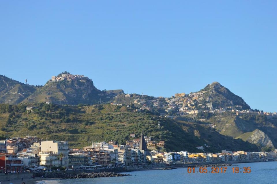 Taormina Bay, sleeps 6, 30 meters from the sea House in Naxos