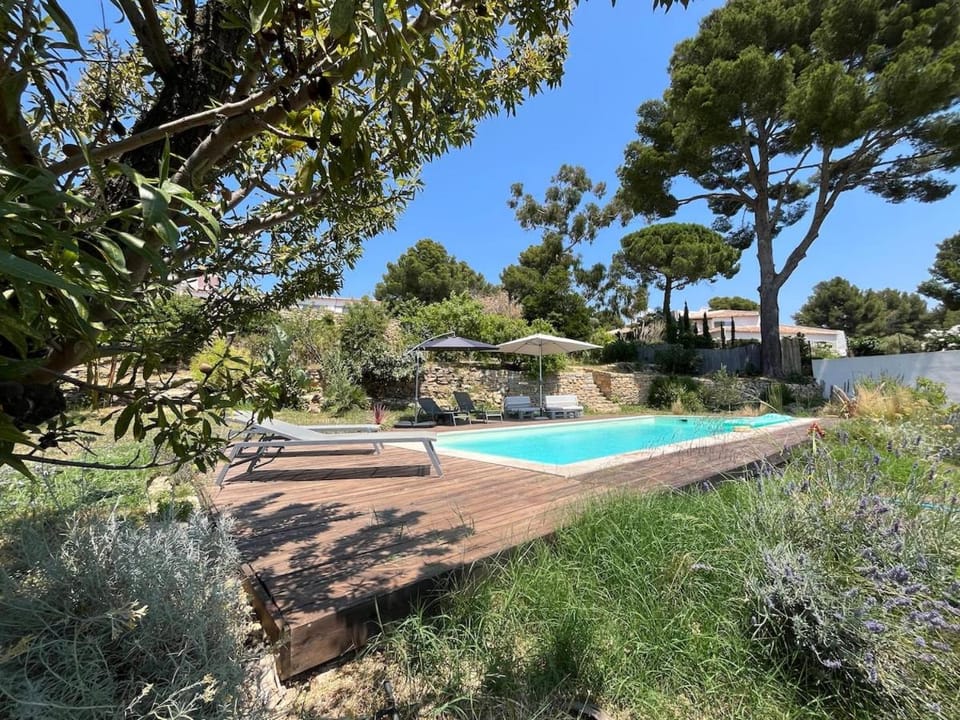Garden, Swimming pool
