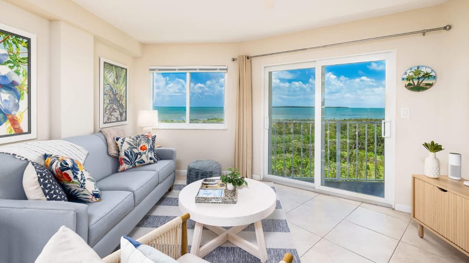 Marina and Ocean View 2 Bed 2 Bath End Unit 4201 House in Tavernier