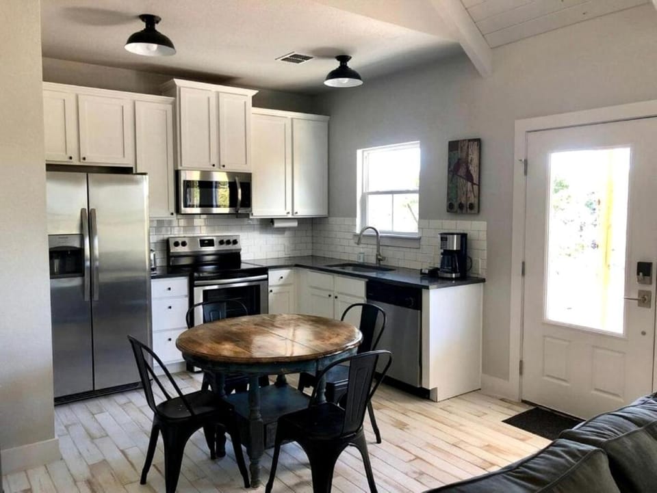 Charming Cabin for Glamping Vacations in Wimberley, Texas Cabin in Wimberley