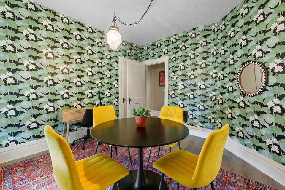 Merion Village Residences - Escape the Hustle & Bustle Apartment in Ohio