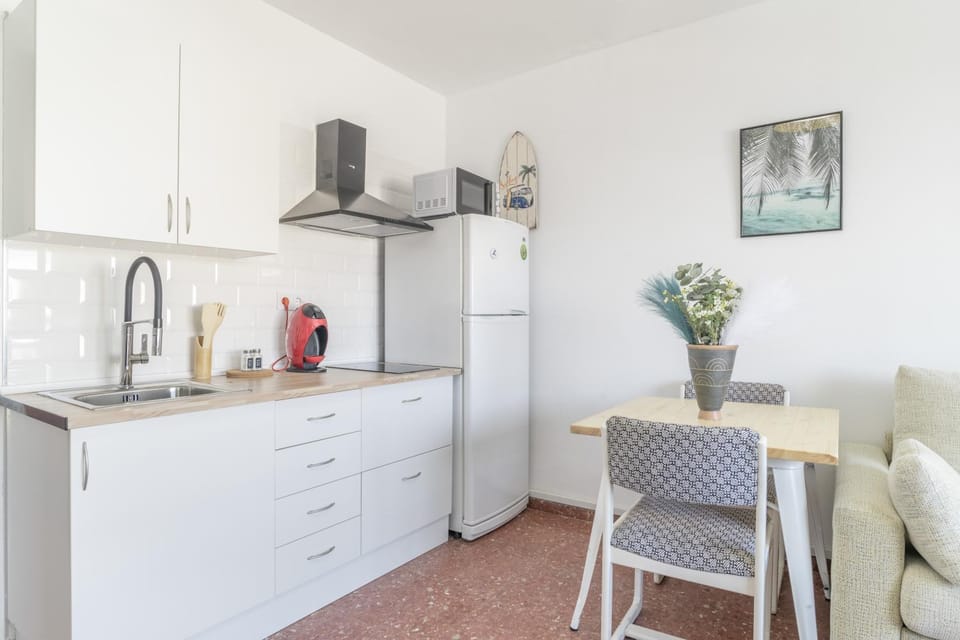 Kitchen or kitchenette, Living room
