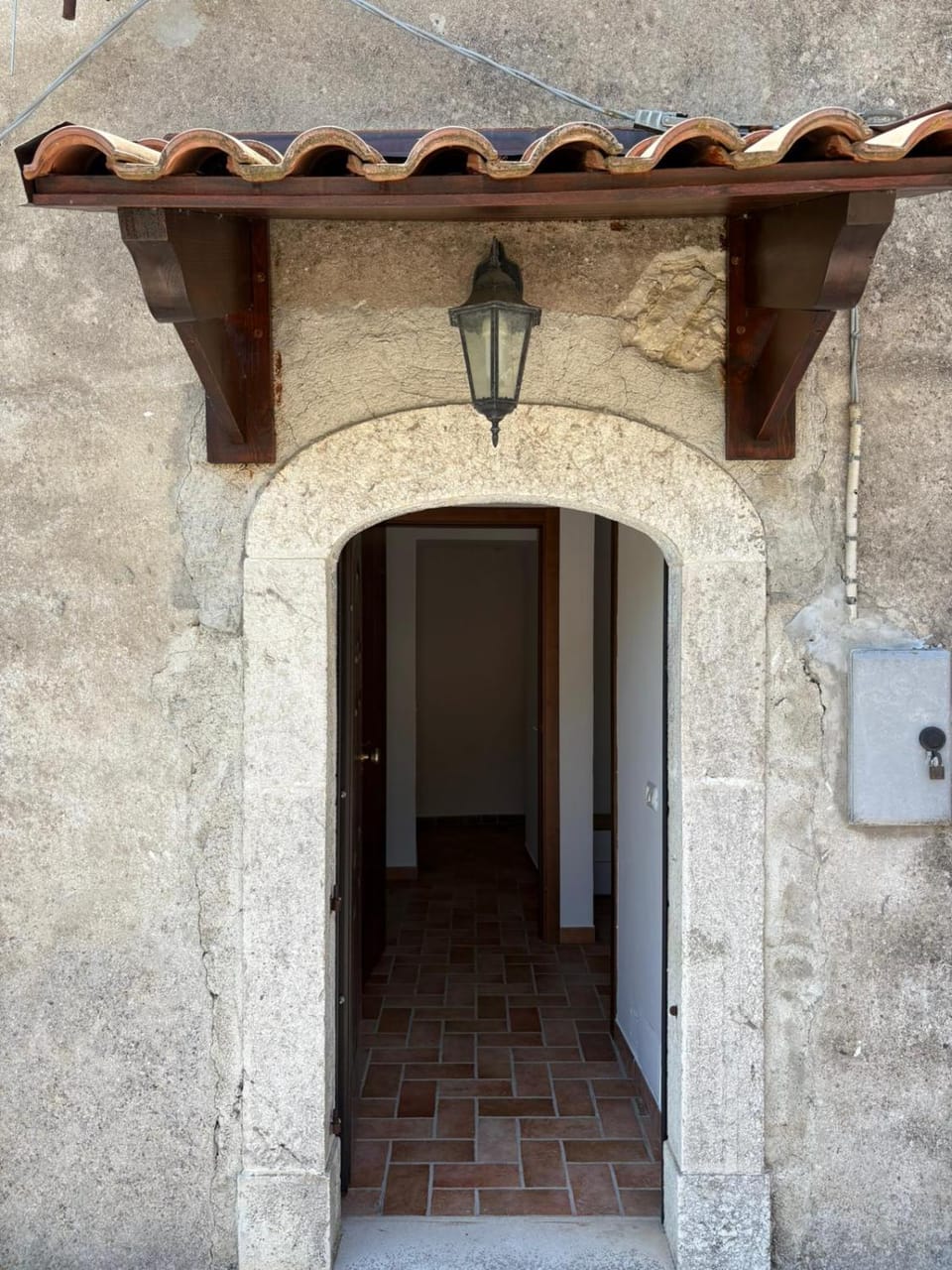 Facade/entrance