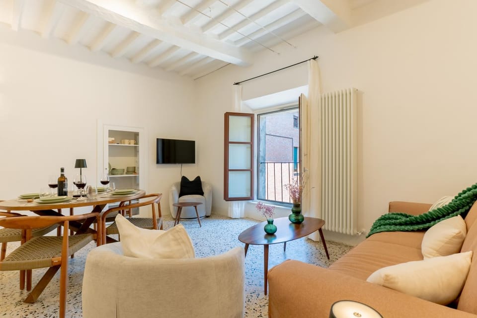 Dolce Pienza I Modern Home in the Historic Center House in Pienza