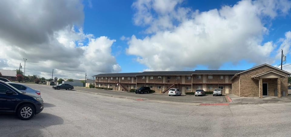 Hallmark Inn And Suites Hotel in Killeen